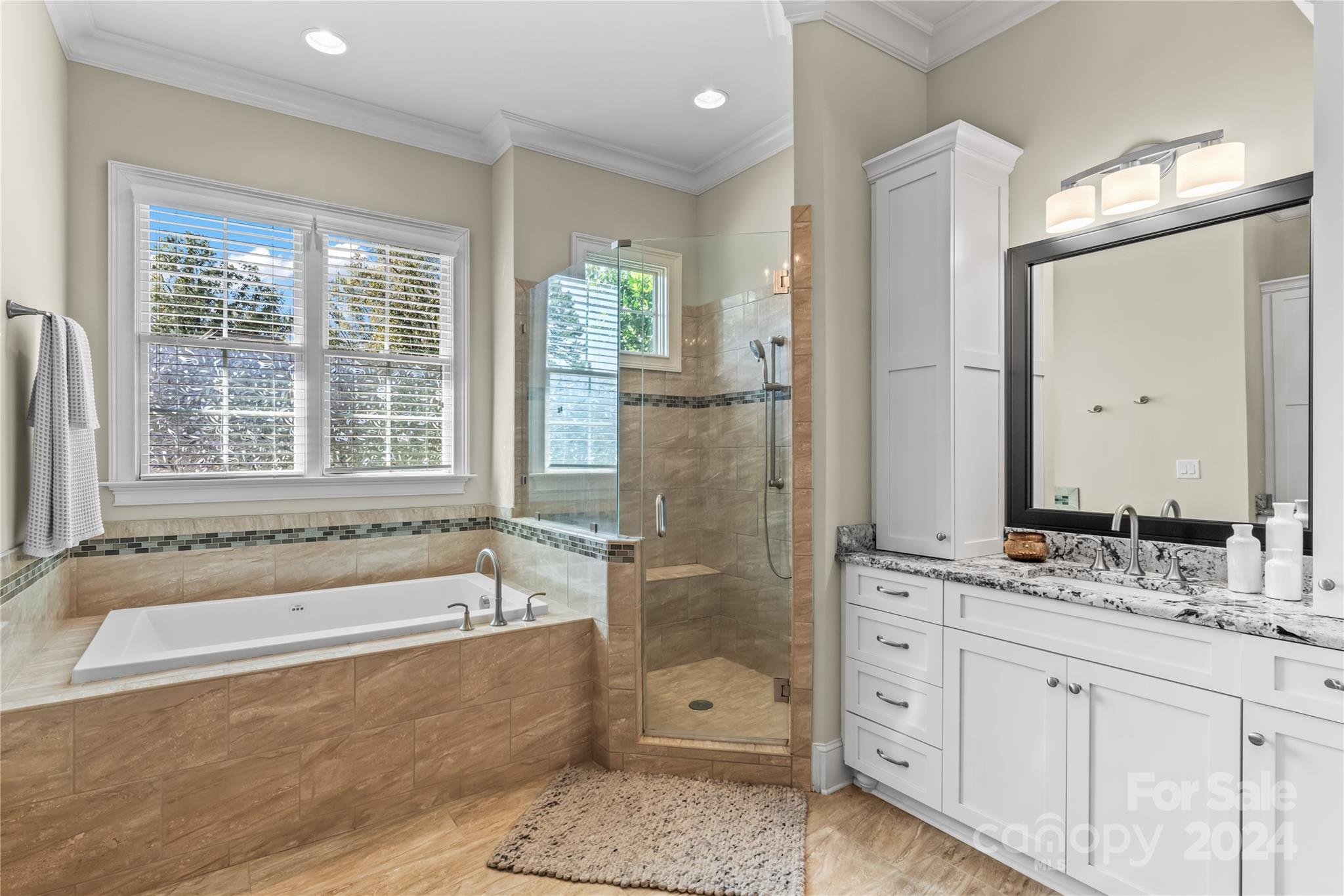 Victoria Lake - Residential