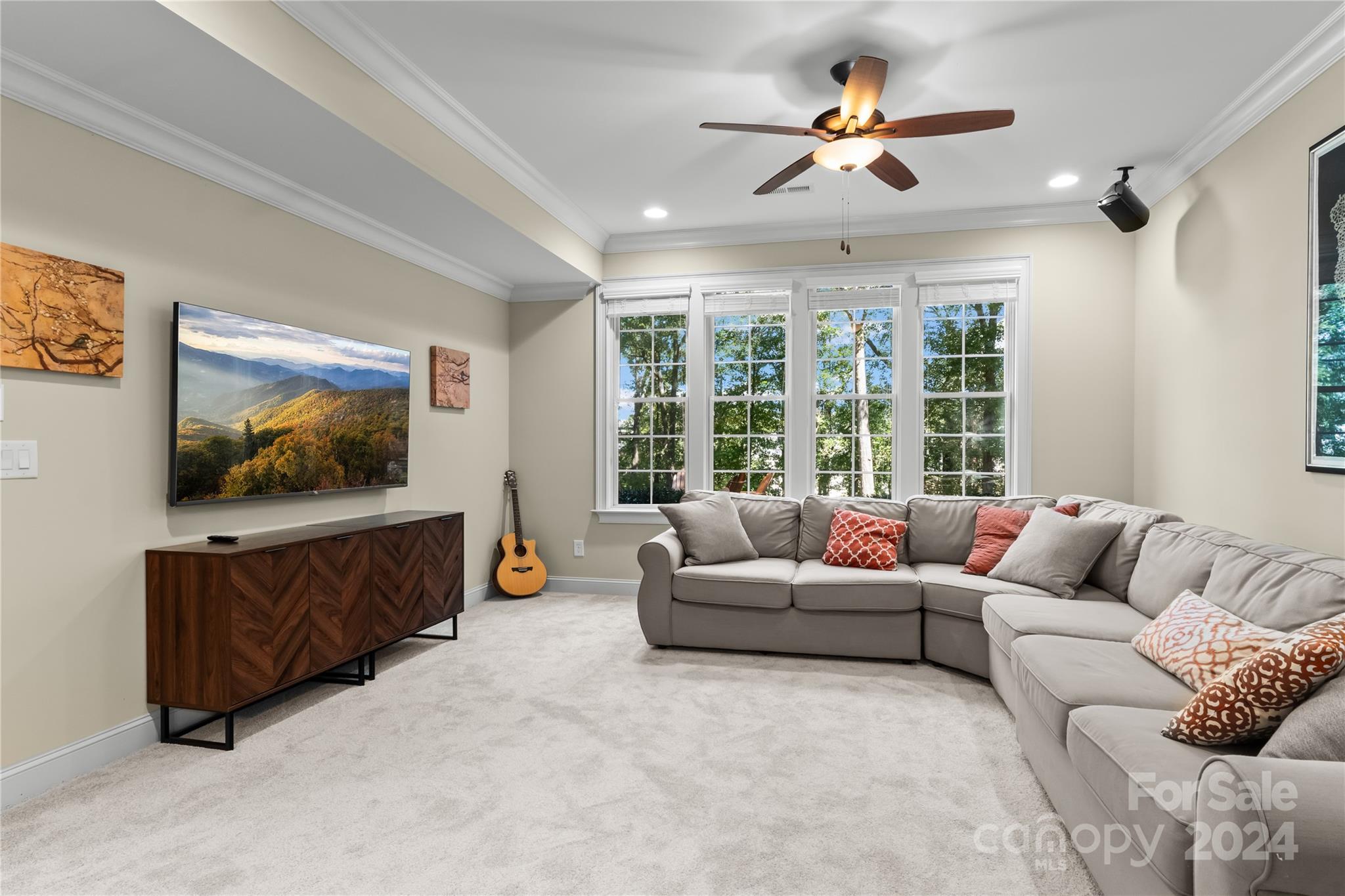 Victoria Lake - Residential