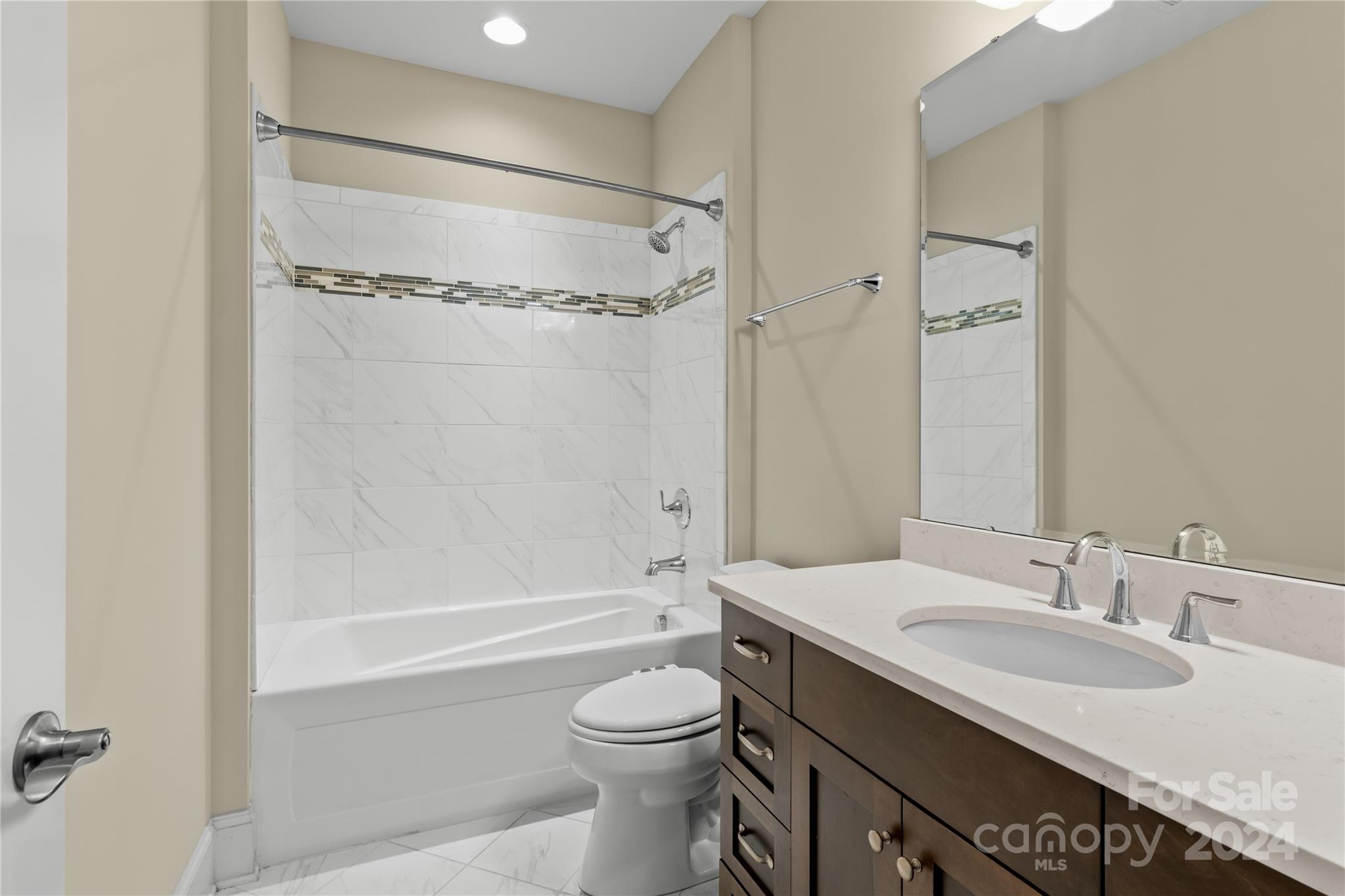 Victoria Lake - Residential