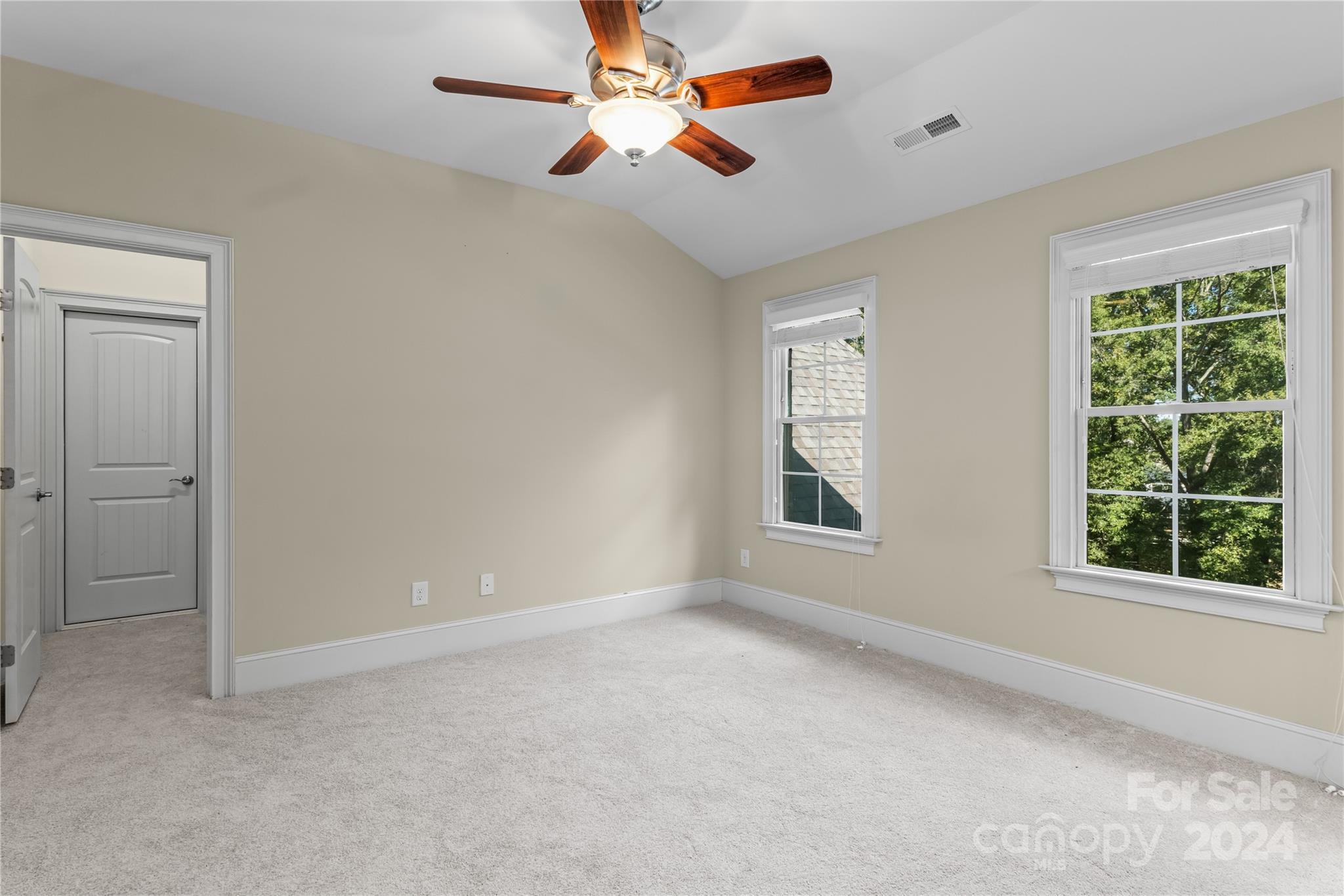 Victoria Lake - Residential