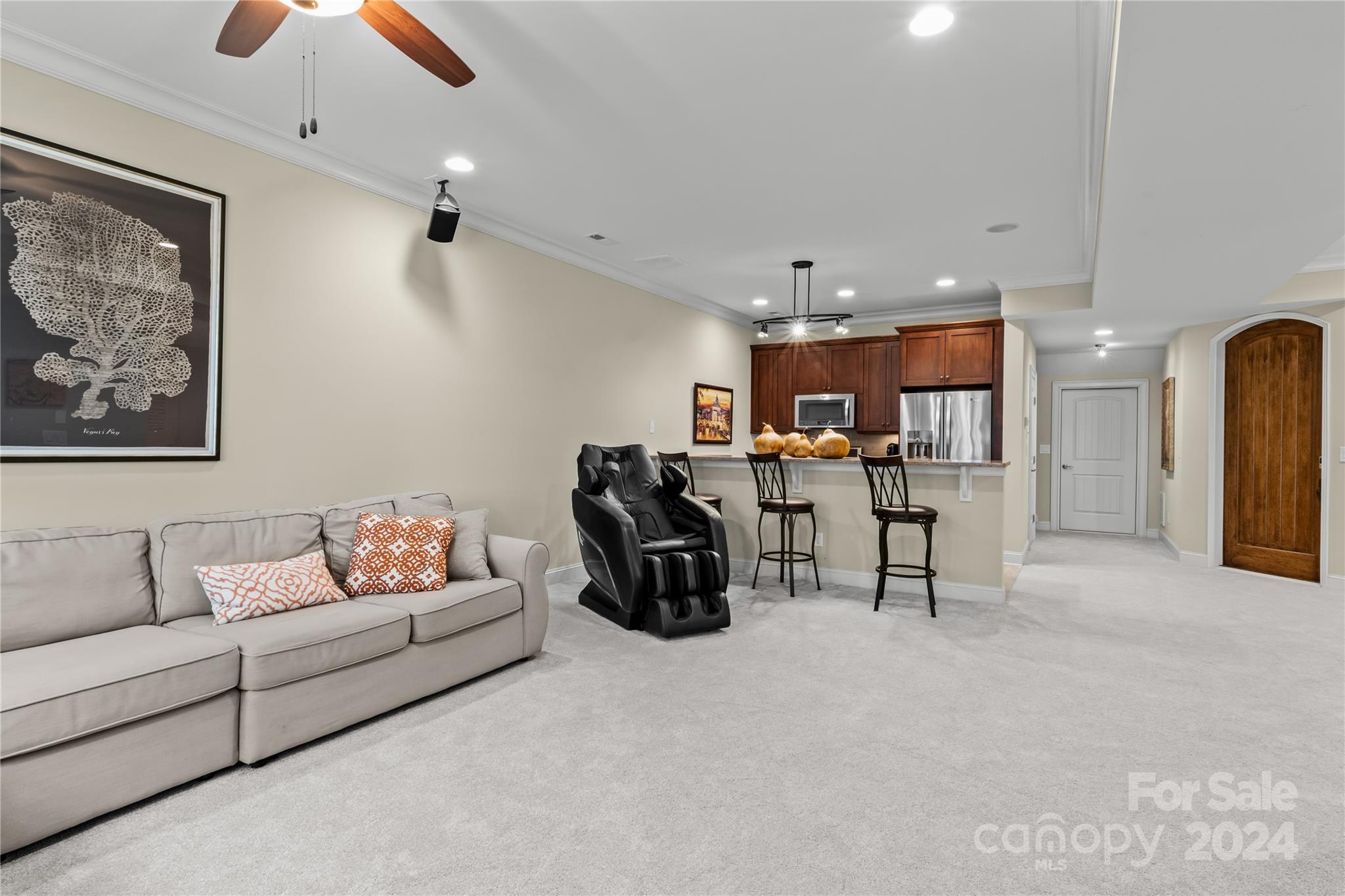 Victoria Lake - Residential