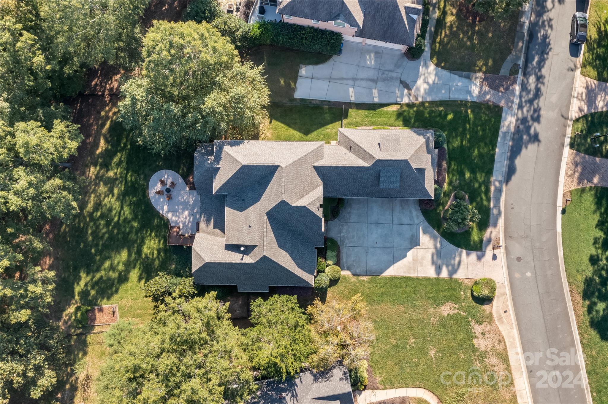 Victoria Lake - Residential