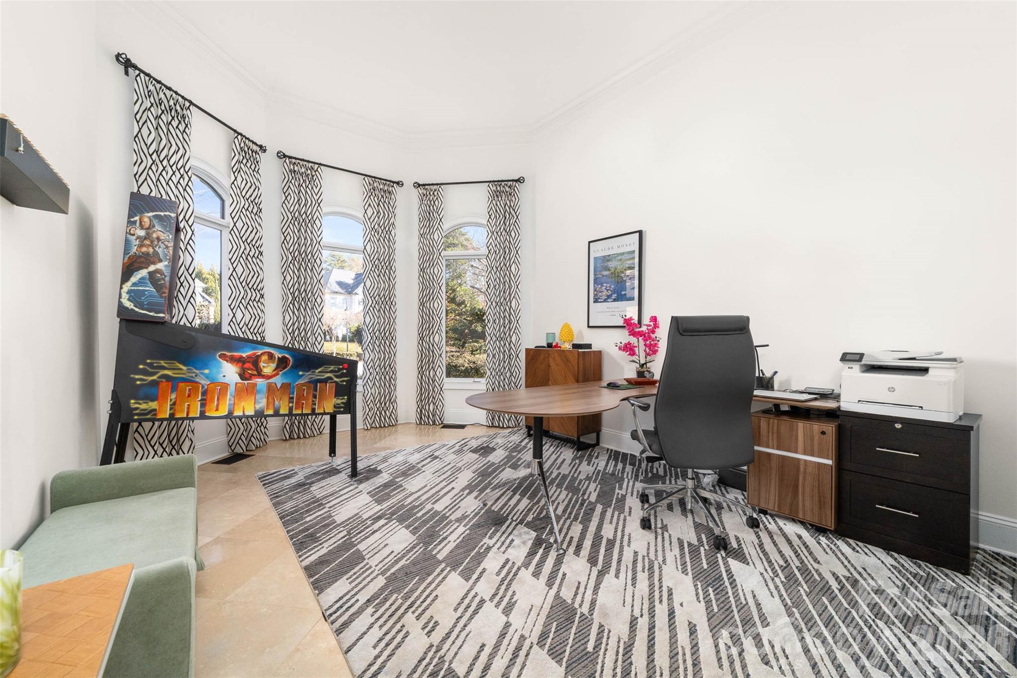 The Peninsula - Residential