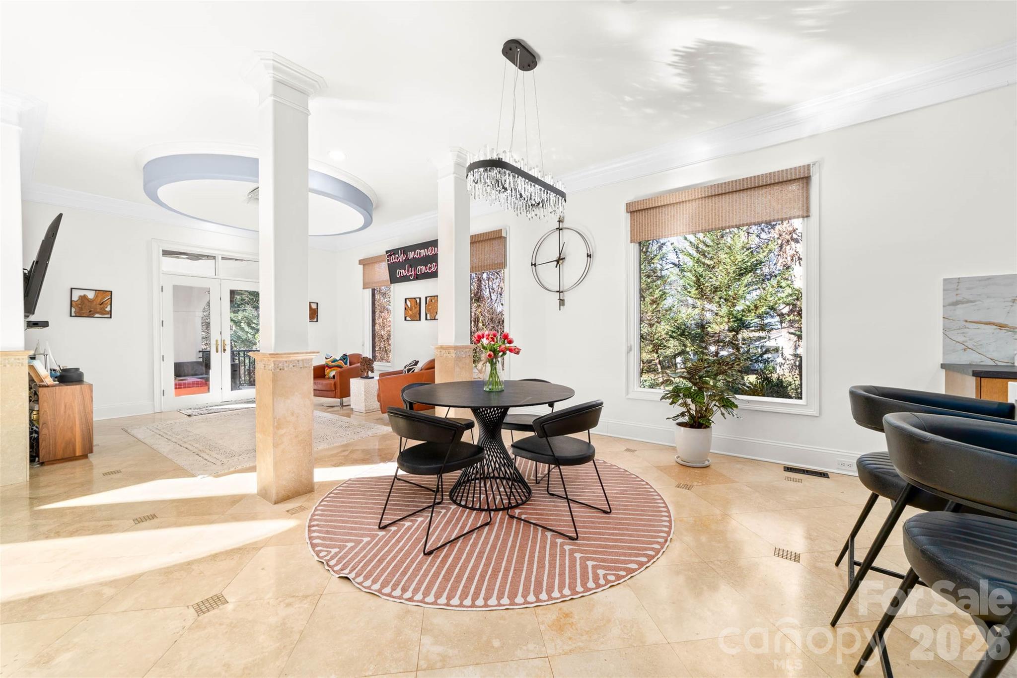 The Peninsula - Residential