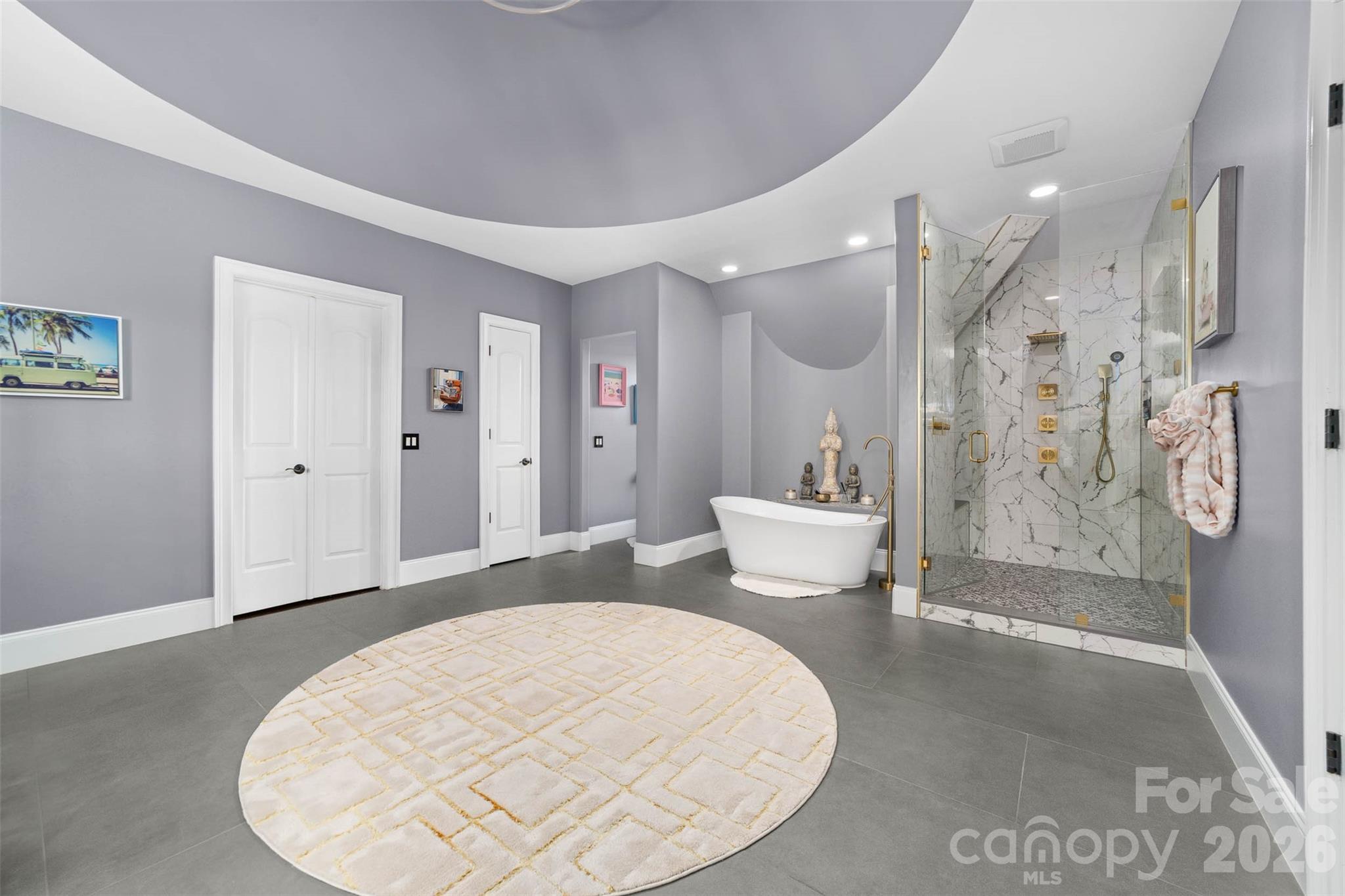 The Peninsula - Residential