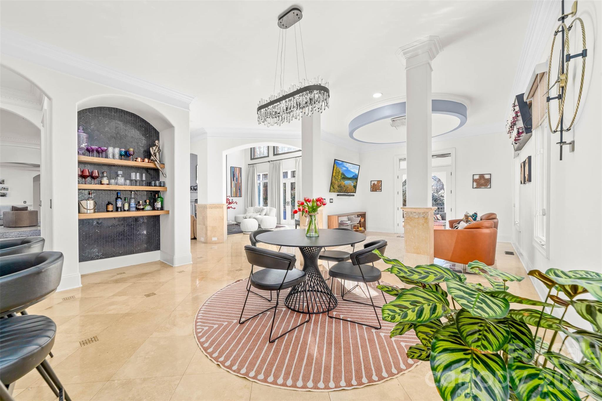 The Peninsula - Residential