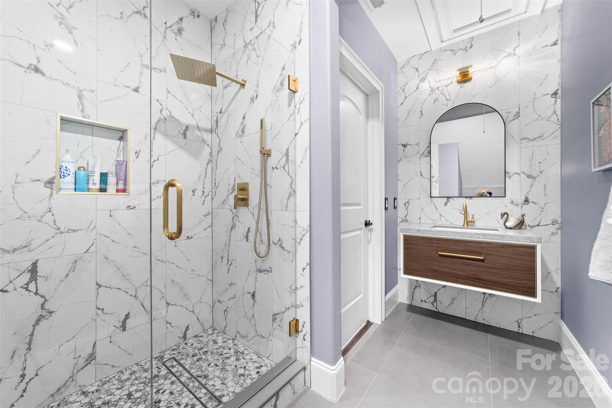 The Peninsula - Residential