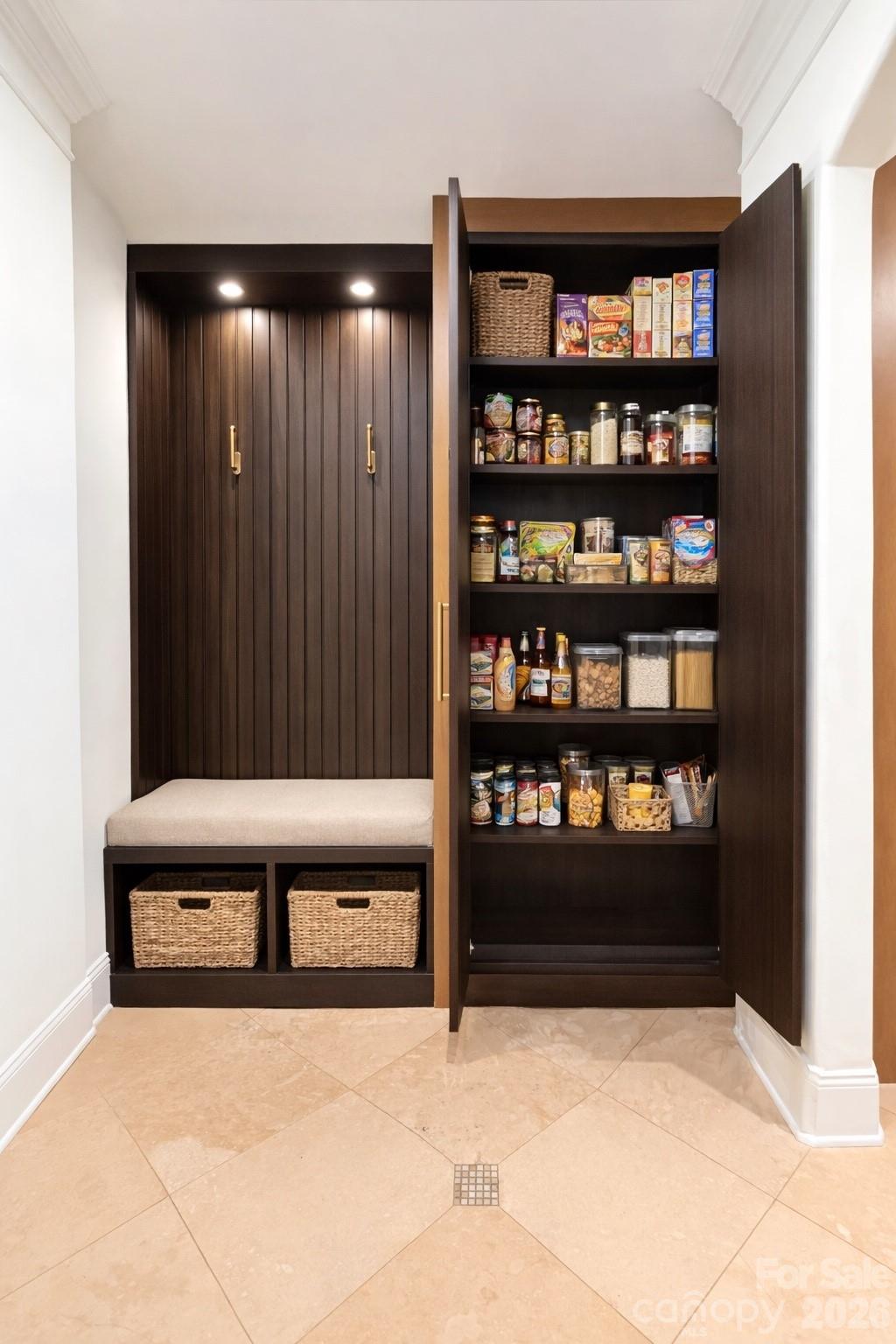 The Peninsula - Residential