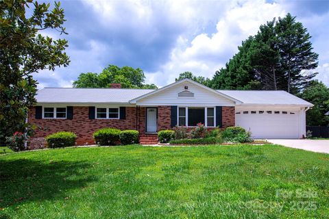 1216 Manchester Lane Charlotte NC 28227