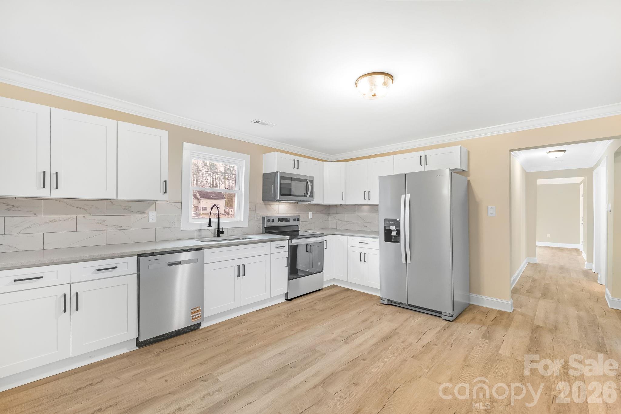 636 Central Drive NW