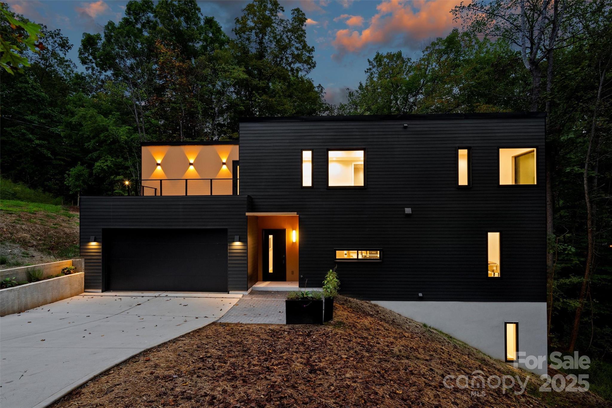 801 Autumnwood Lane