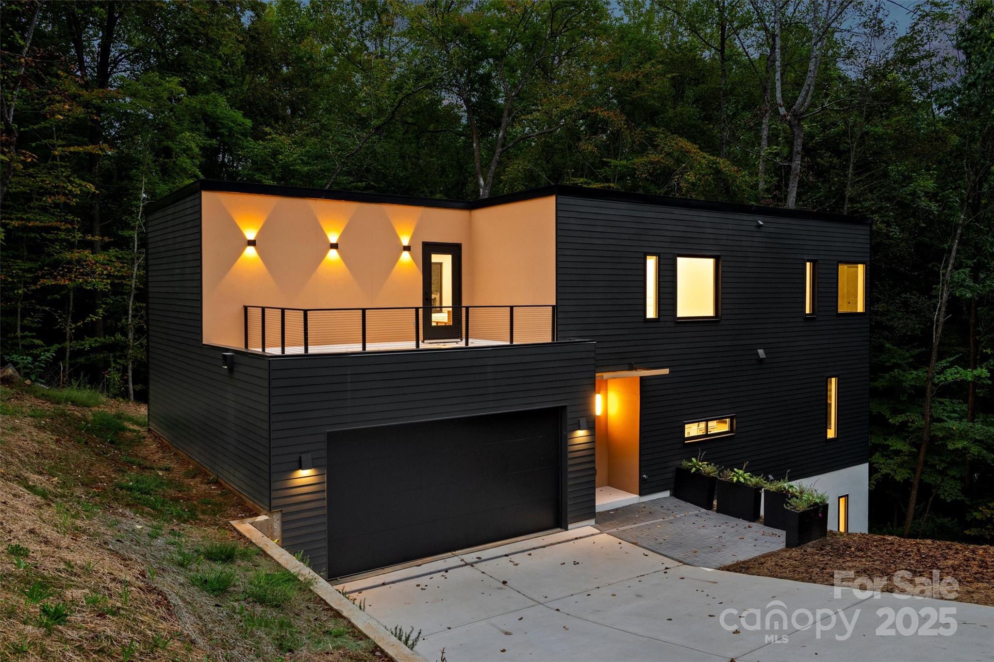 801 Autumnwood Lane