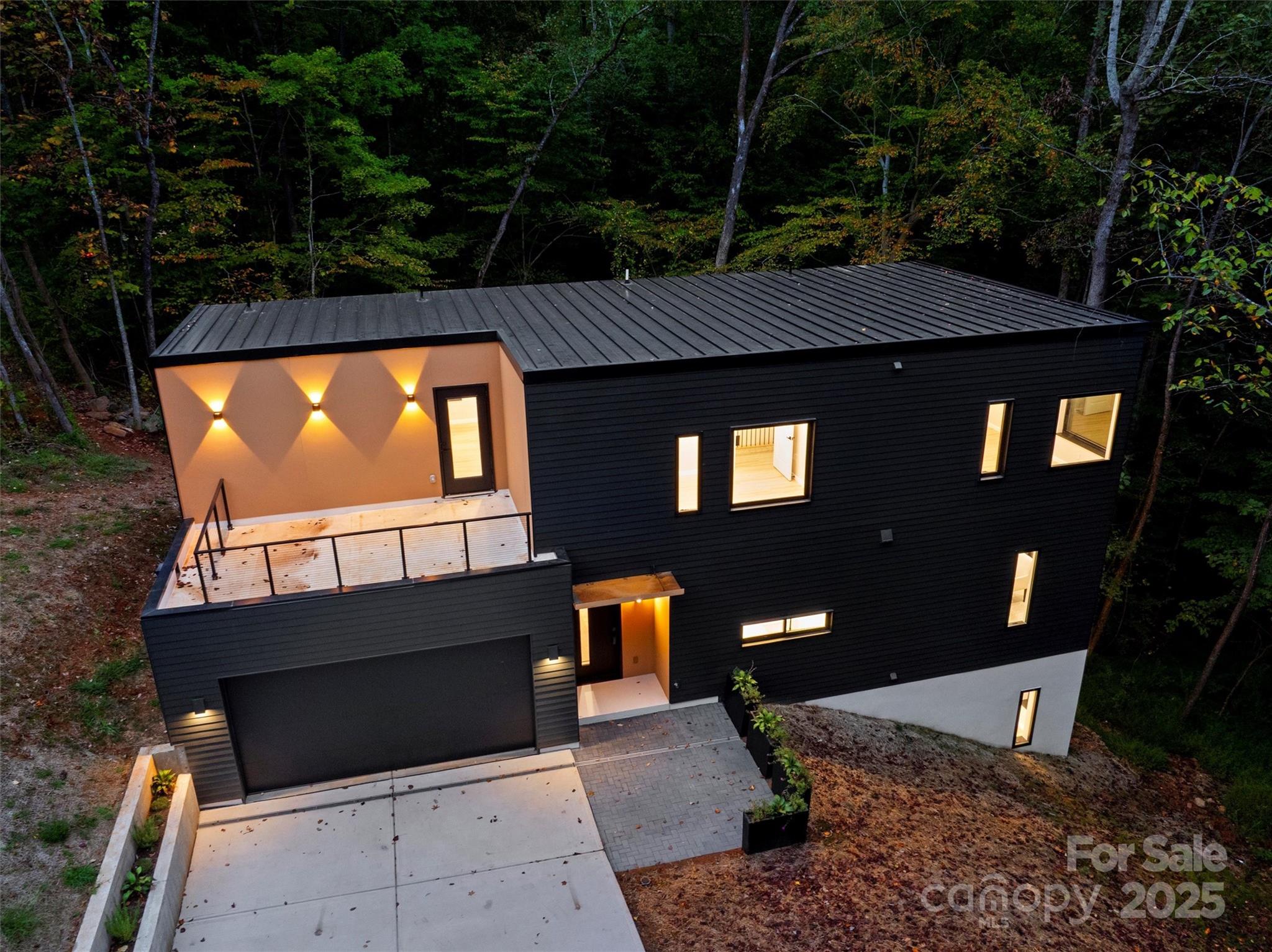 801 Autumnwood Lane