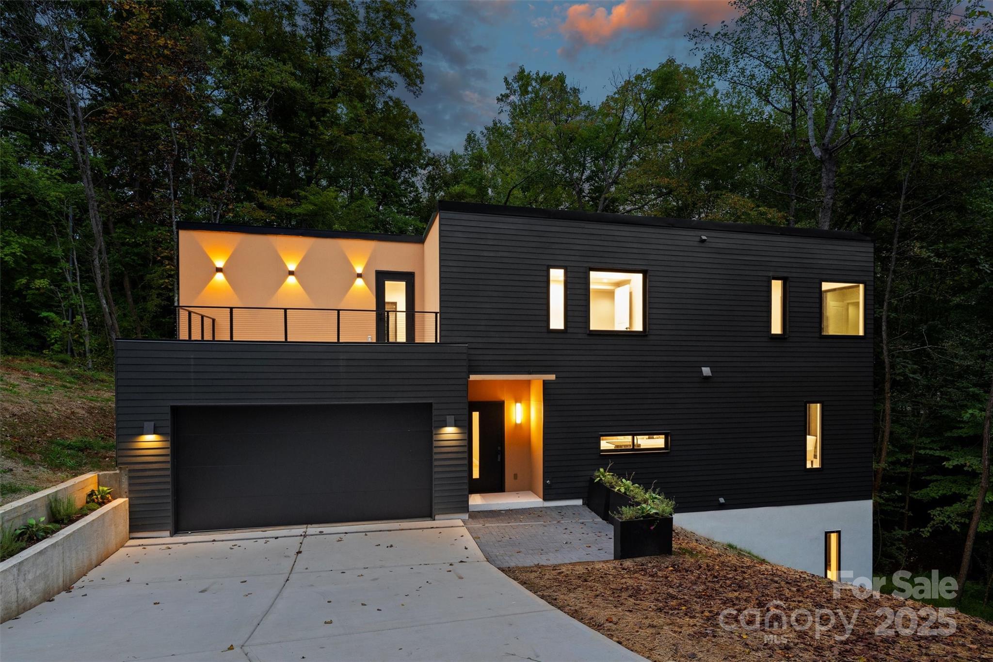 801 Autumnwood Lane
