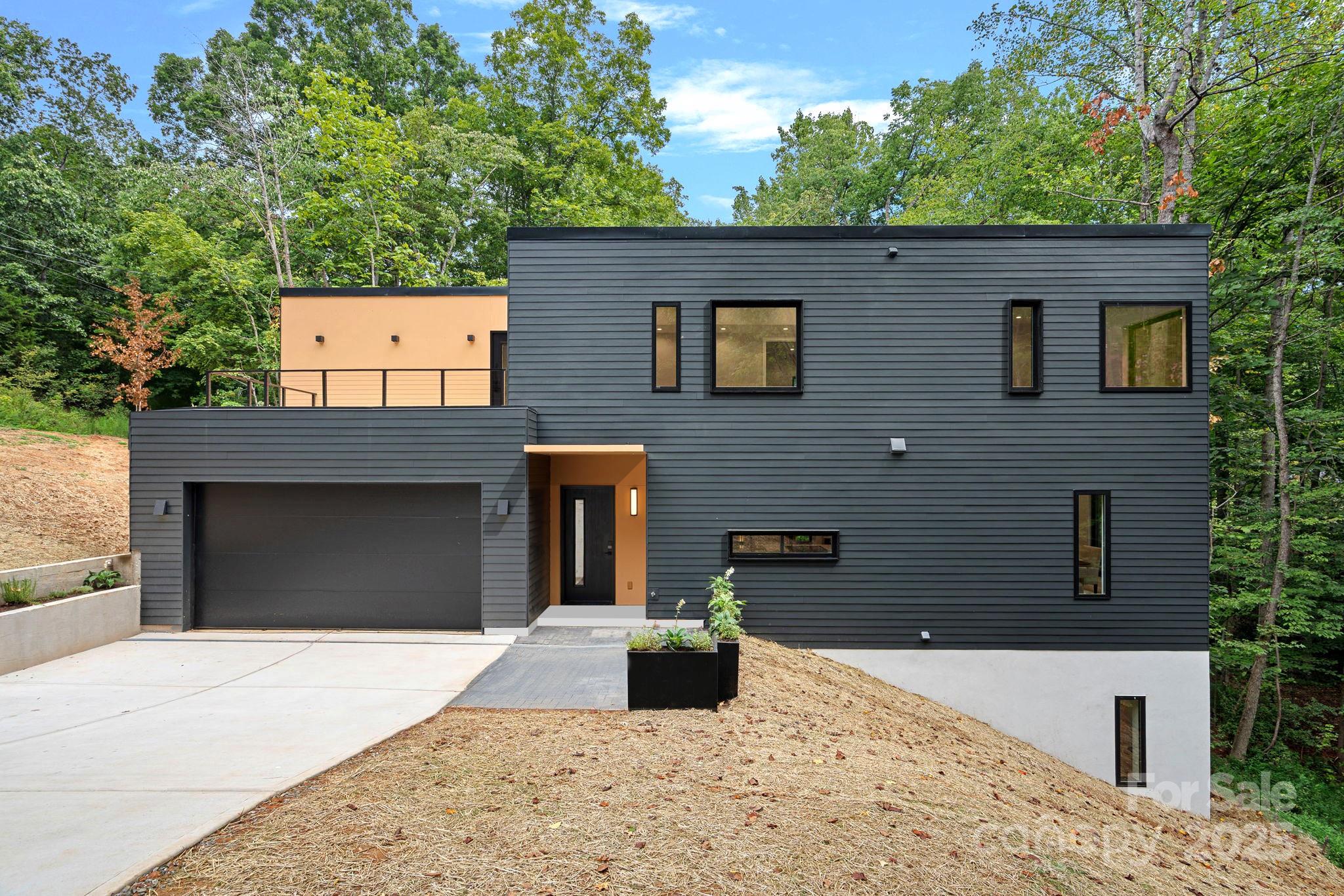 801 Autumnwood Lane