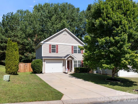 Photo of 1429 River Run Road, Lowell, NC 28098 (MLS # 4401168)