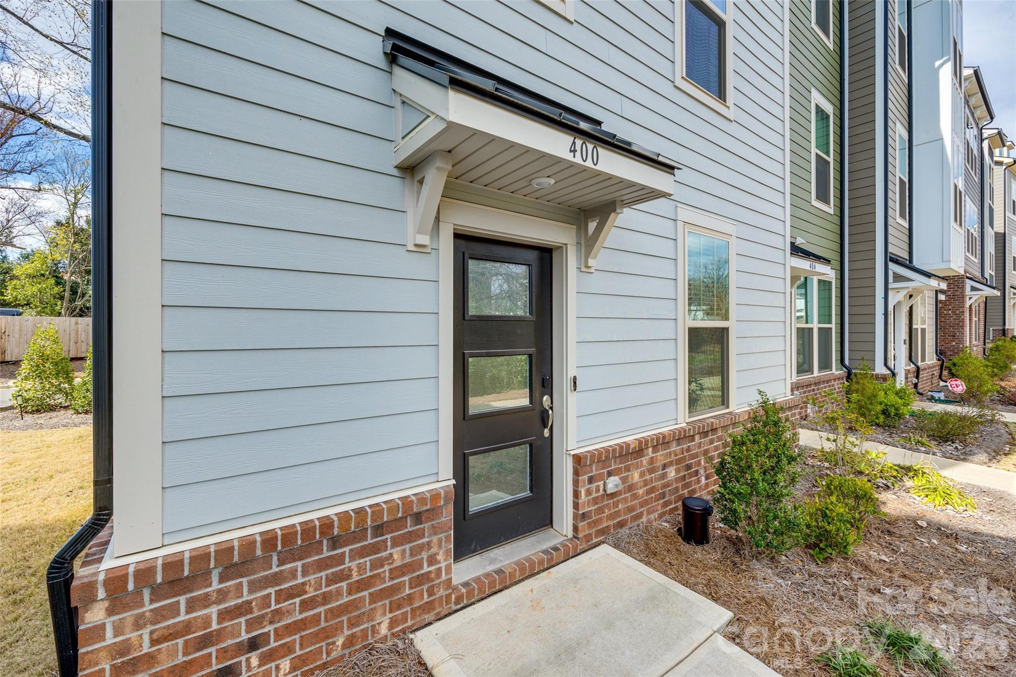 The Towns at Greenway - Residential