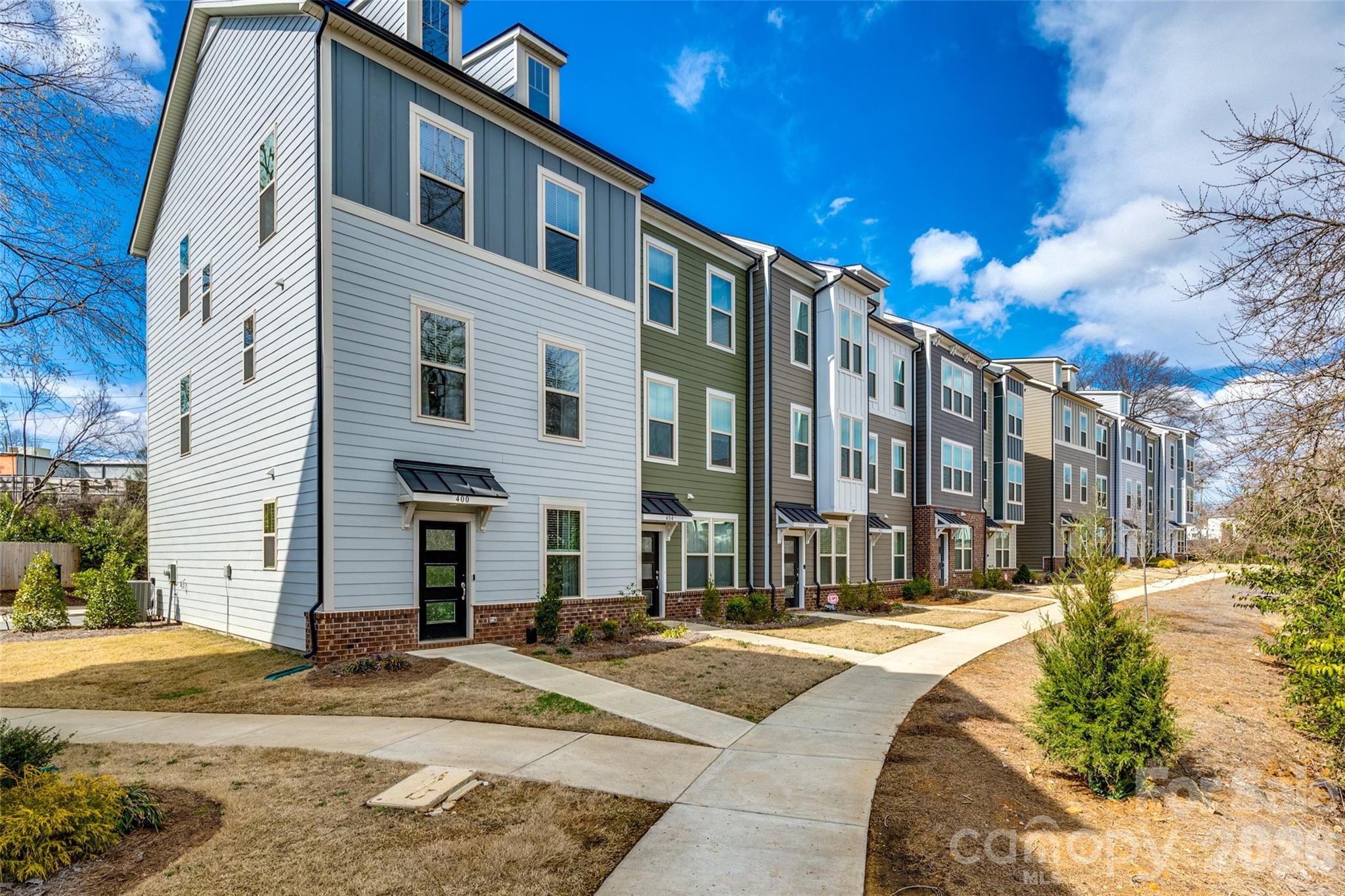 The Towns at Greenway - Residential