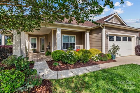 Photo of 112 Chimney Rock Court, Denver, NC 28037 (MLS # 4310371)