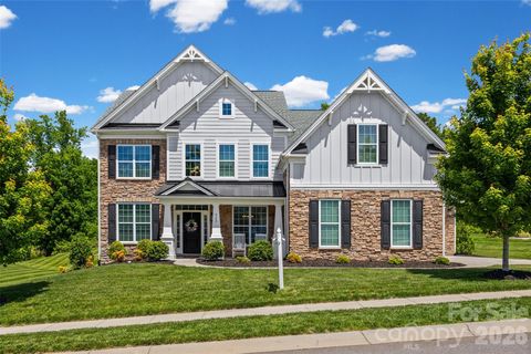 Photo of 323 Forsythia Lane, Tega Cay, SC 29708 (MLS # 4377014)