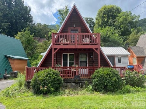 Photo of 56 Chateau Lane, Maggie Valley, NC 28751 (MLS # 4414194)