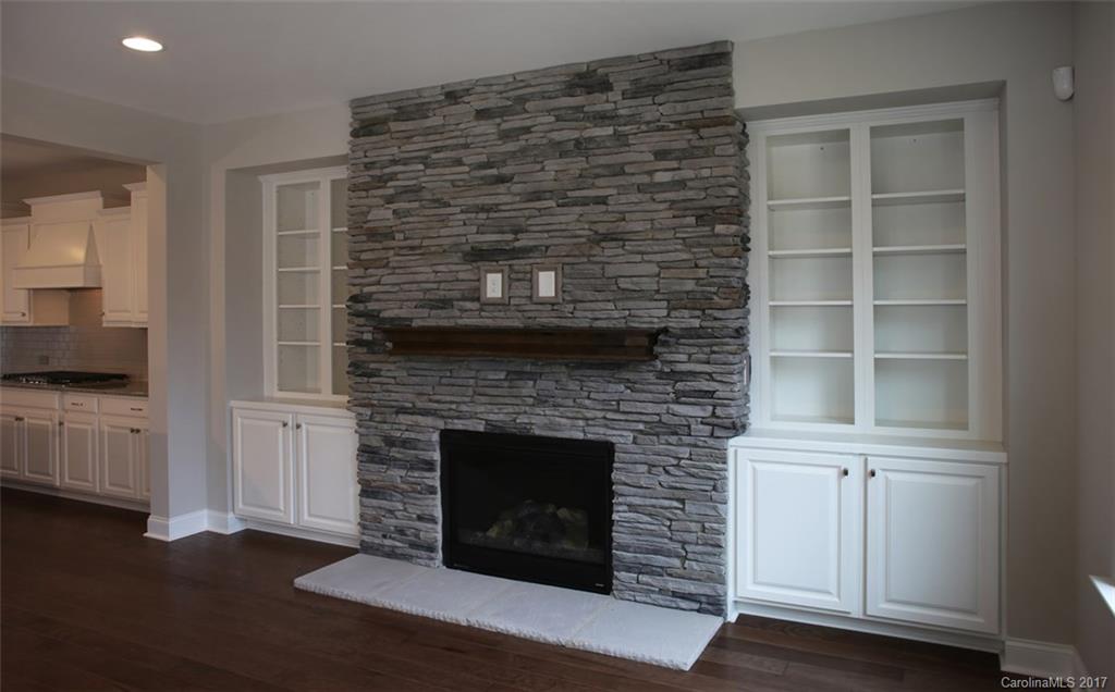 Inverness On Providence - Residential