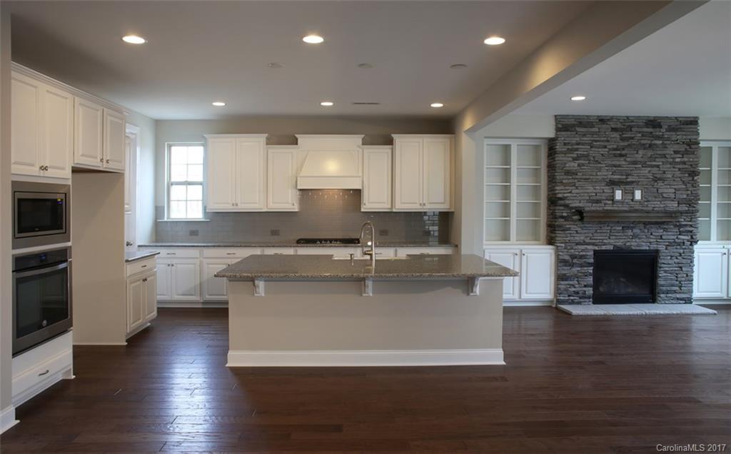 Inverness On Providence - Residential