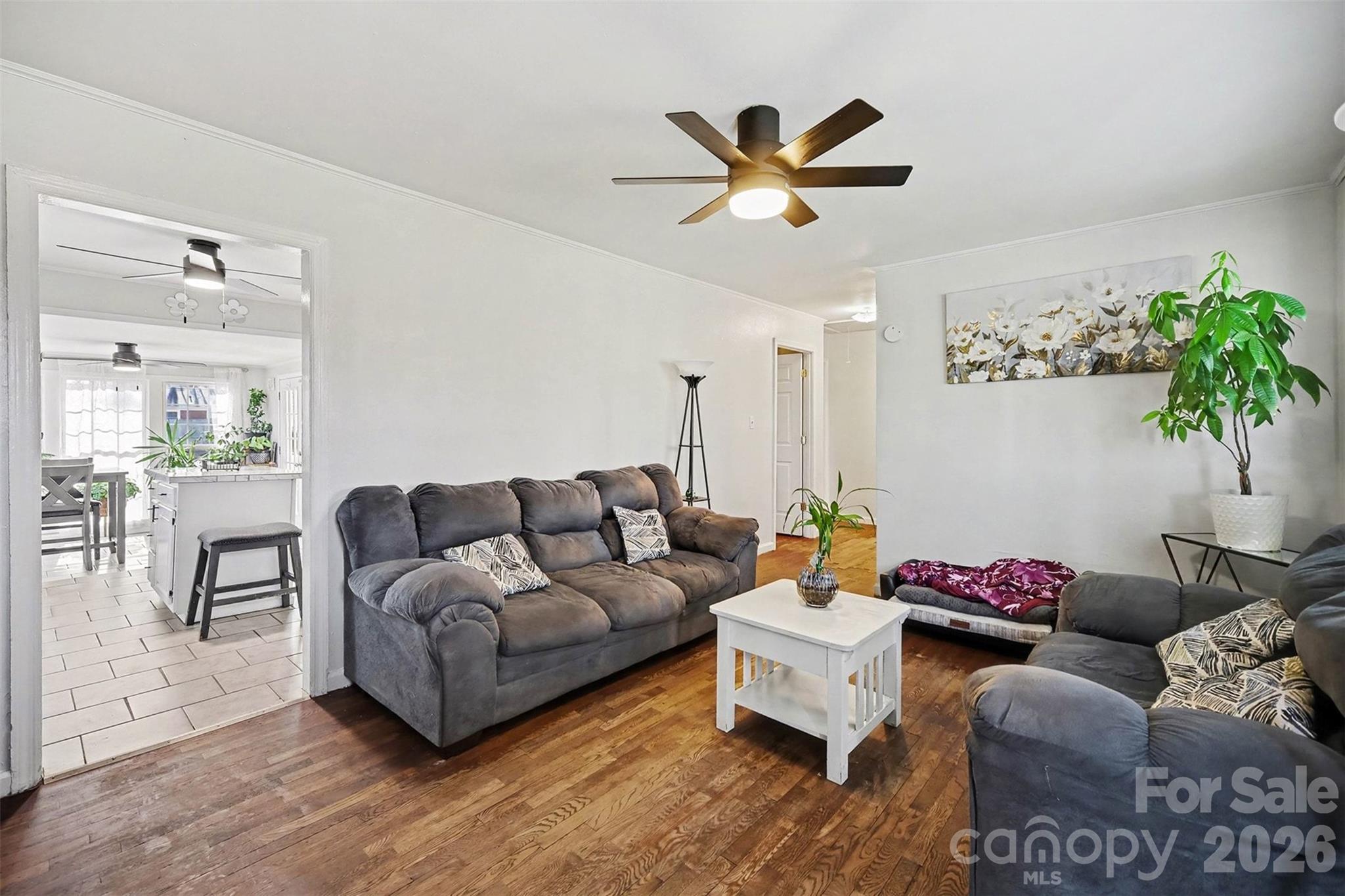 410 E Indiana Avenue