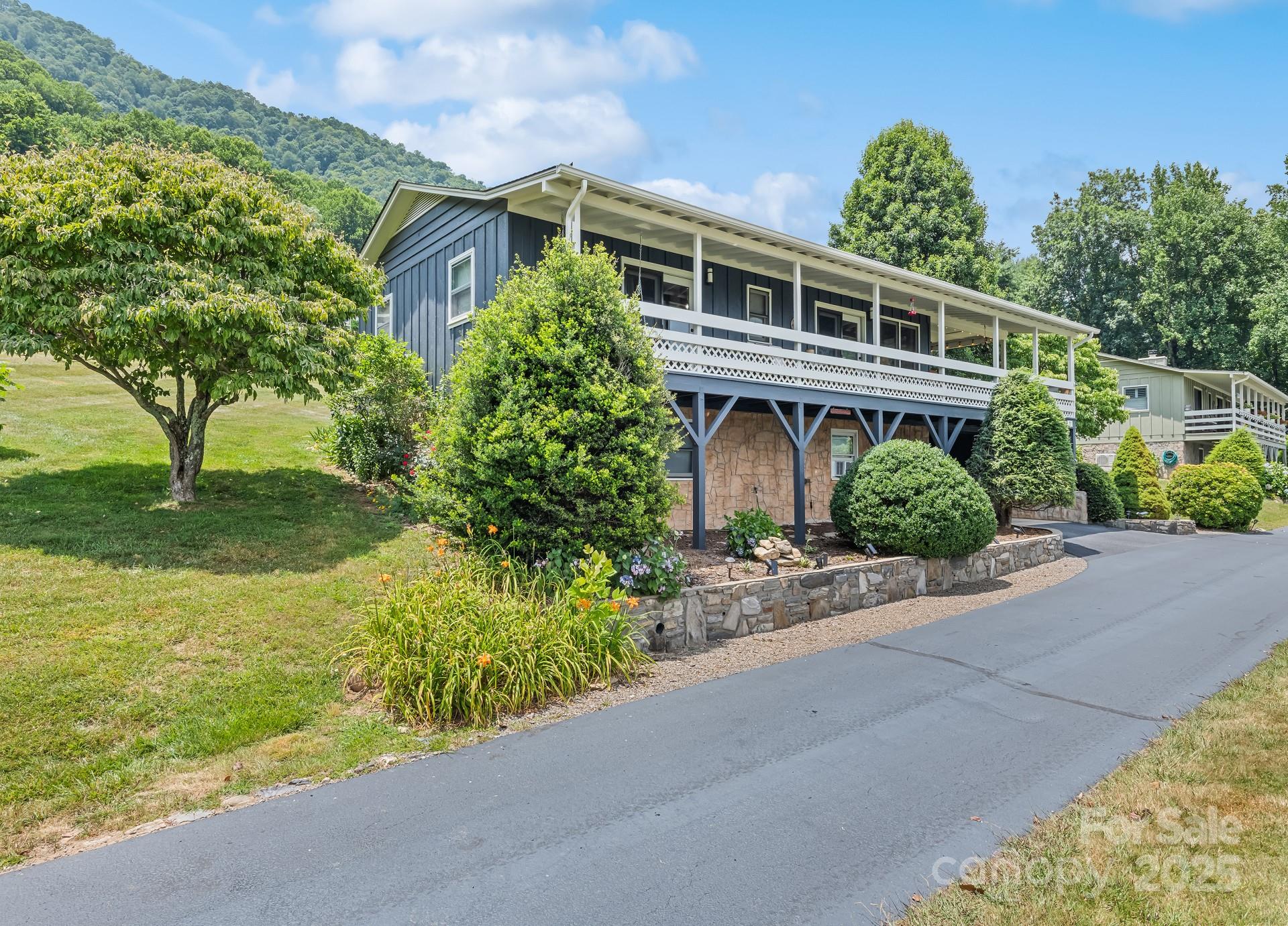 30 Onyx Lane