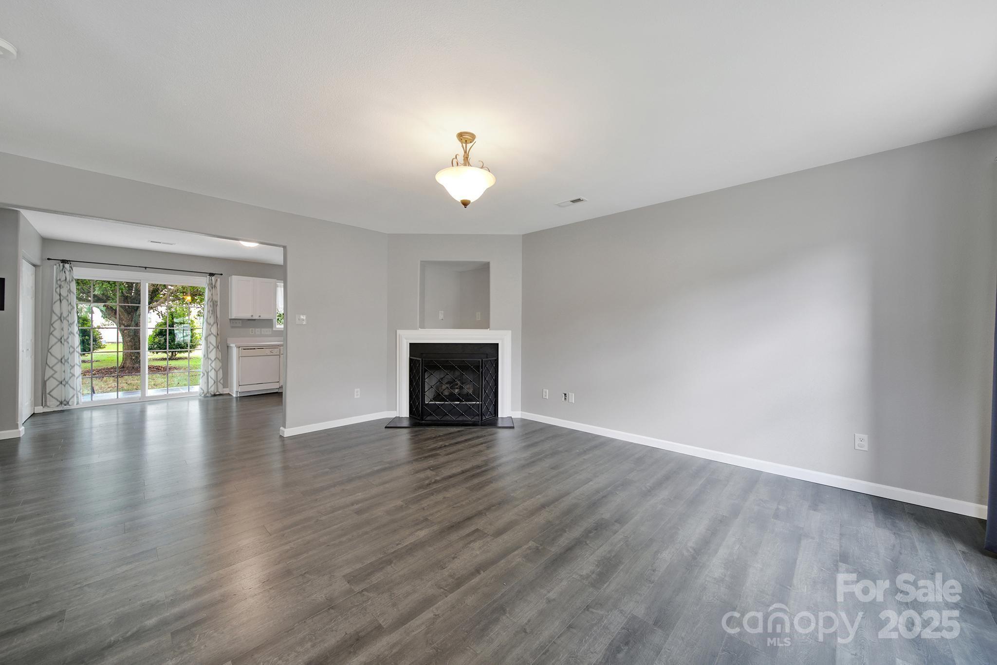 5876 Culloden Court