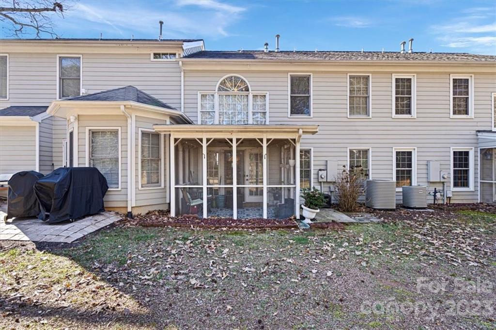 Davis Lake - Residential