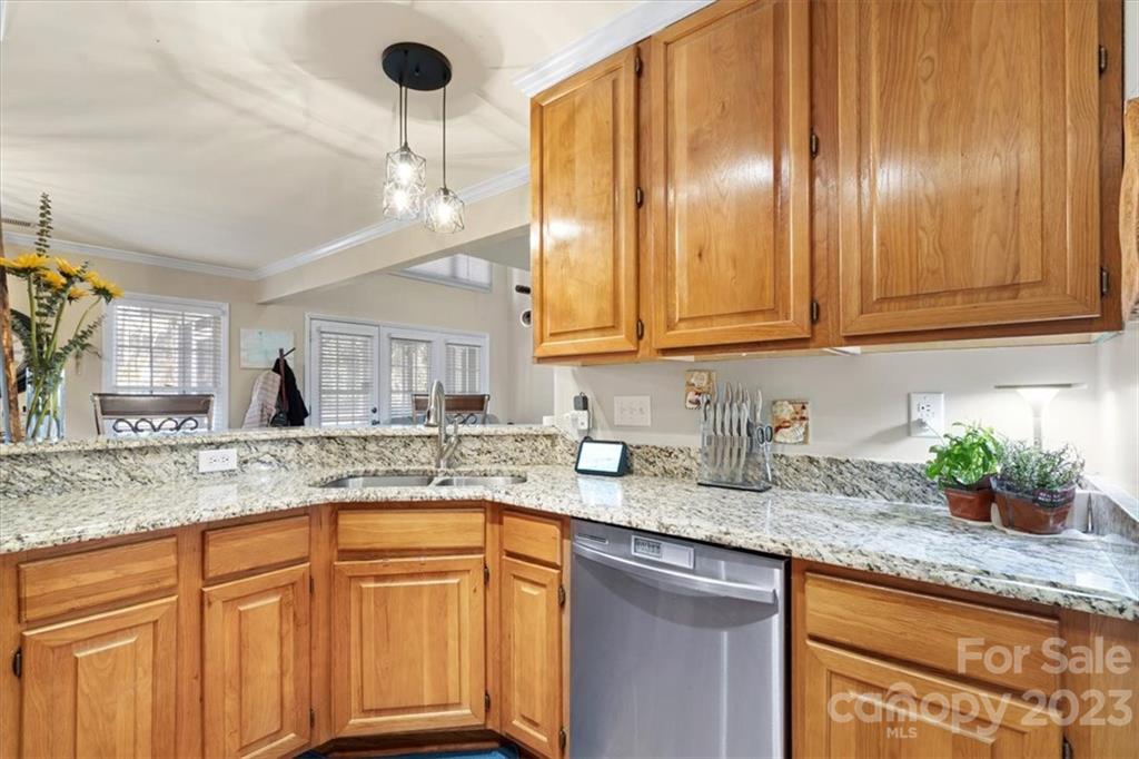Davis Lake - Residential