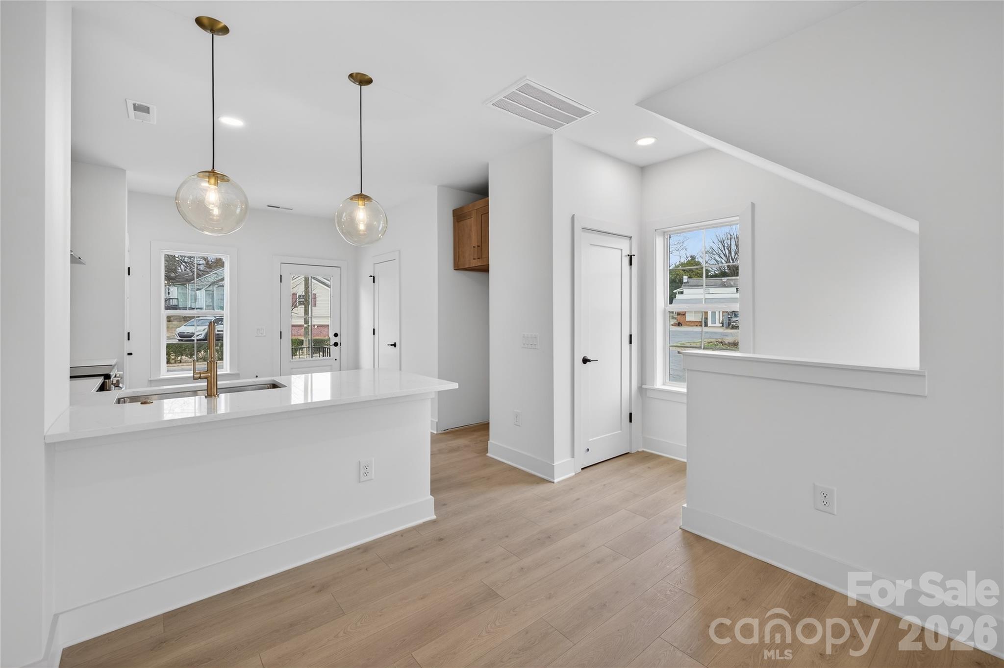 1009 Carter Avenue 36