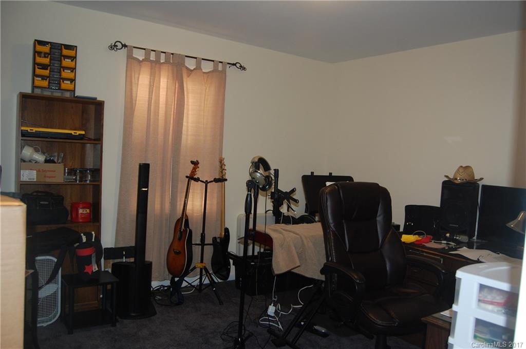 Colonial Downs - Residential