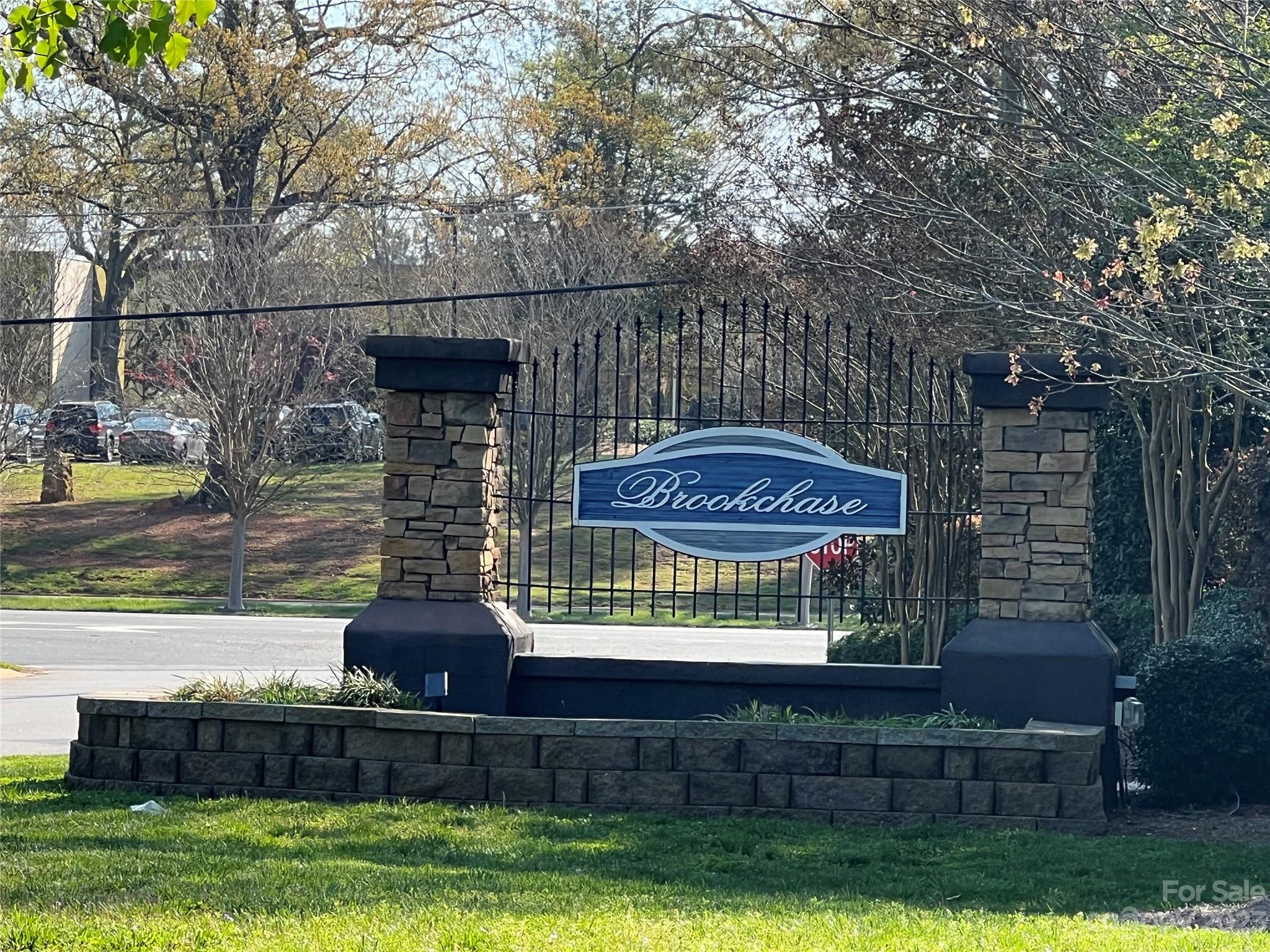 BROOKCHASE - Residential