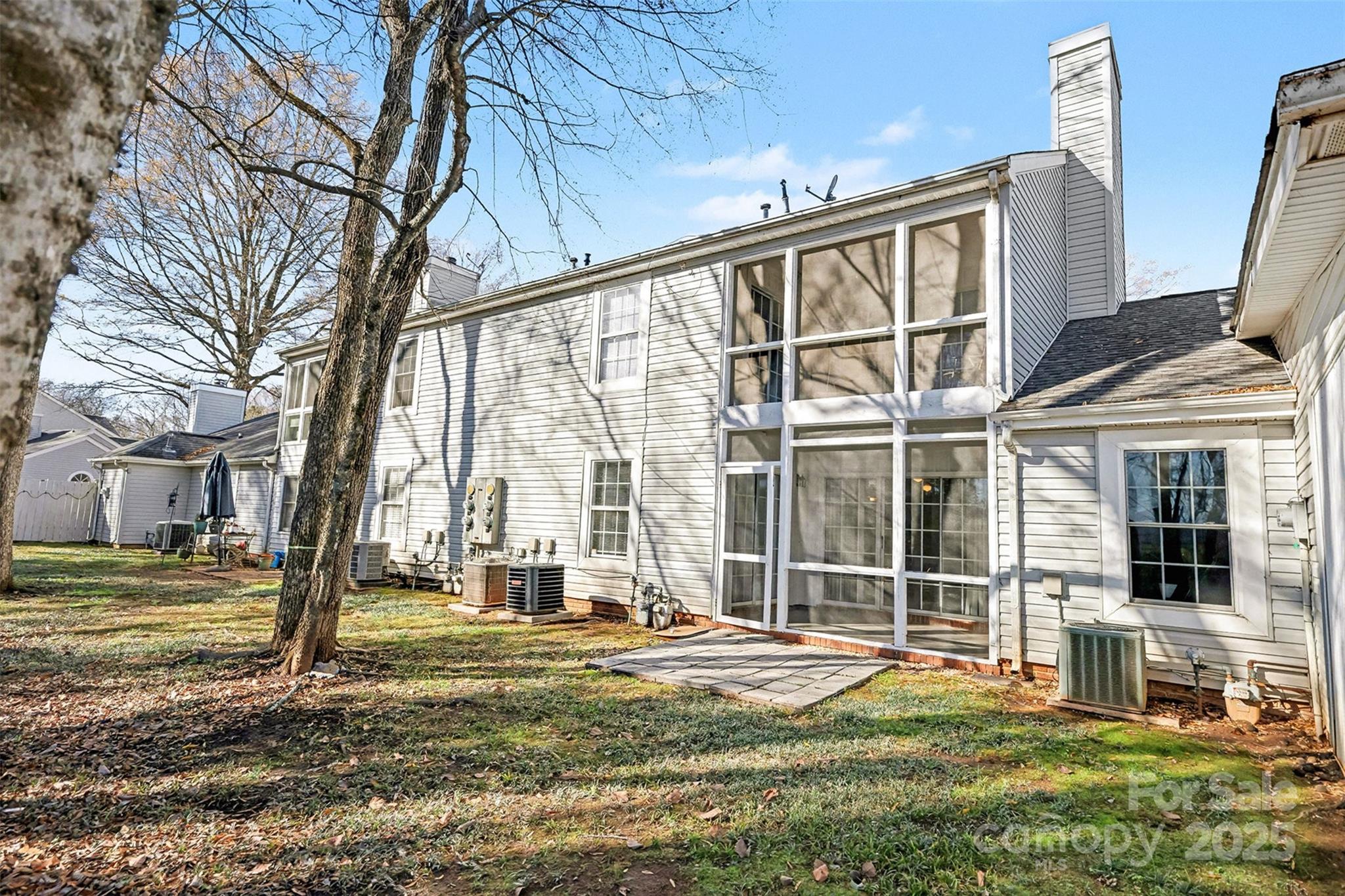 Hunt Club Villas - Residential