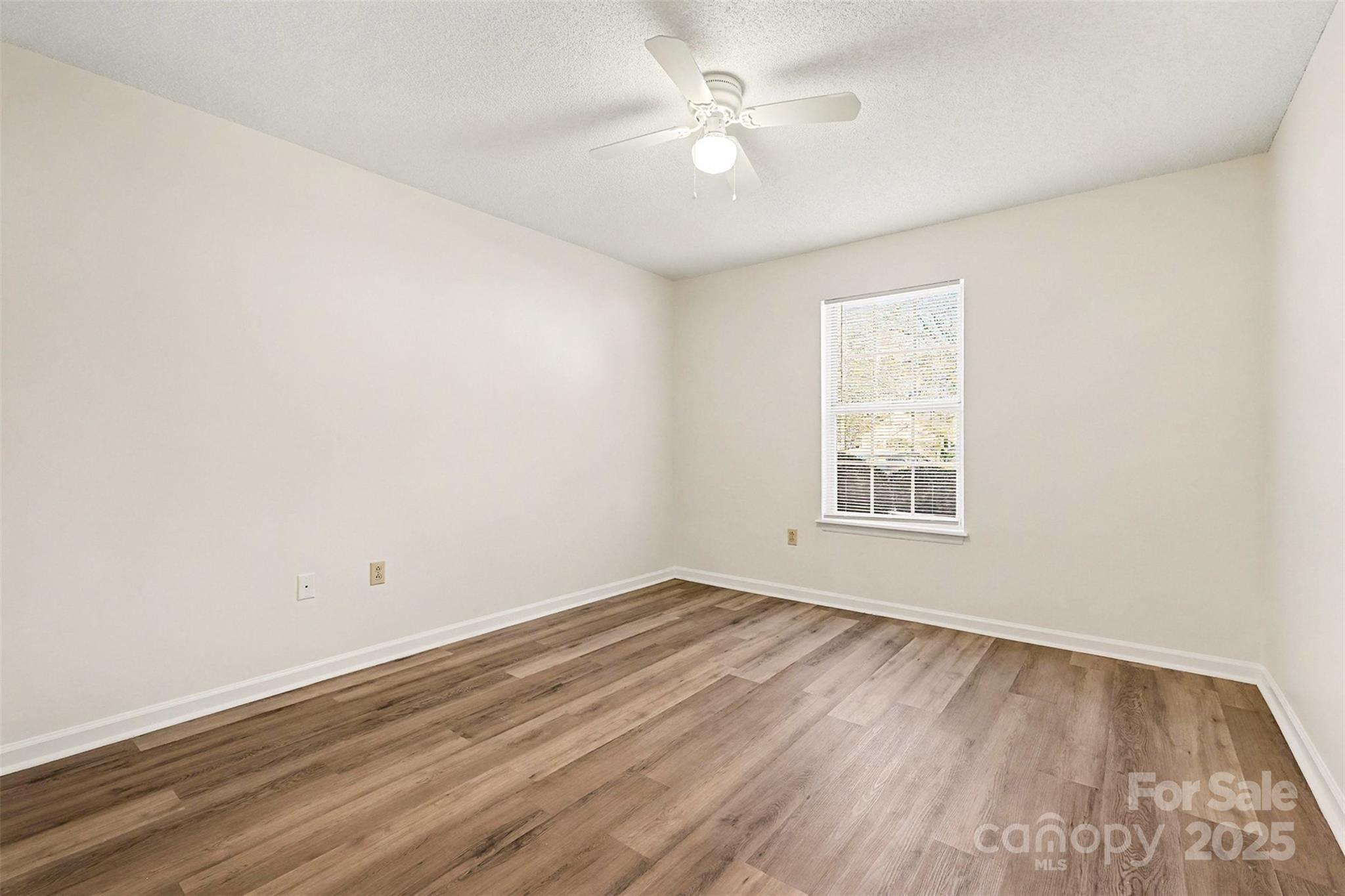 Hunt Club Villas - Residential