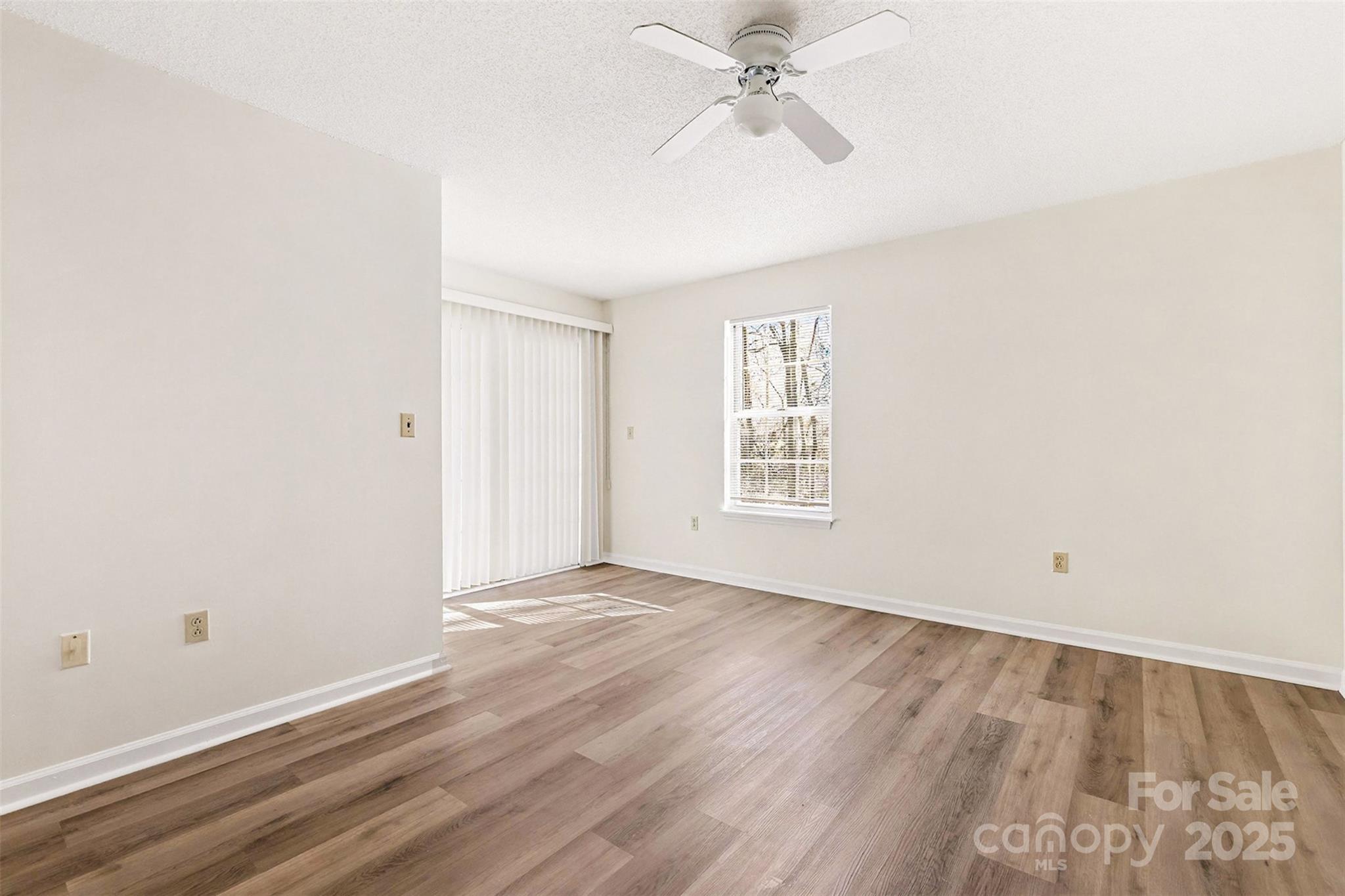 Hunt Club Villas - Residential