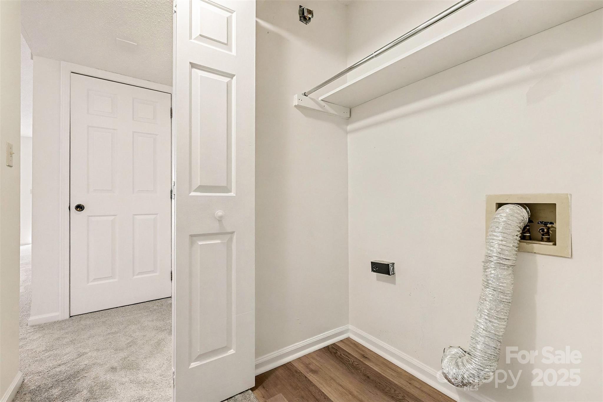 Hunt Club Villas - Residential