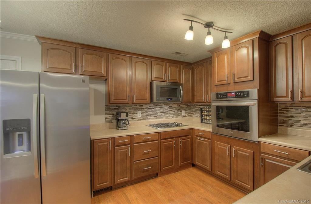 Alexis Pointe - Residential
