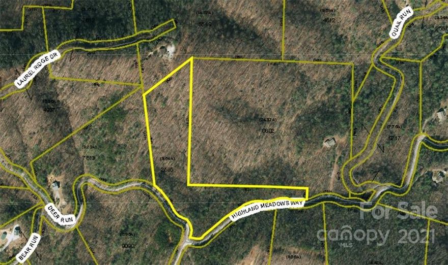 Hard to find 10+ acre parcel in gated community priced at only $34,900. Mostly wooded lot with some mountain views and short drive to Lenoir. Modular allowed