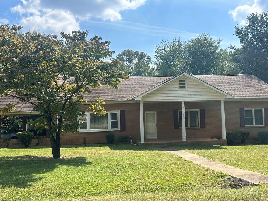 DEVELOPERS DREAM OPPORTUNITY! This 4BR and 2Bath home sits on .54 acres. Property can be purchased with adjacent Parcel 00320526 MLS 4303902 4.82 acres, making it a total of 5.36 acres in the Town of Davidson. Walk to Main Street or take a stroll on Jetton to Griffith Street Shoppes. Located near I-77. Situated in area with lots of growth neighboring Lake Norman in a quiet setting. See attachments for Legal Description. Listing Agent is related to seller.