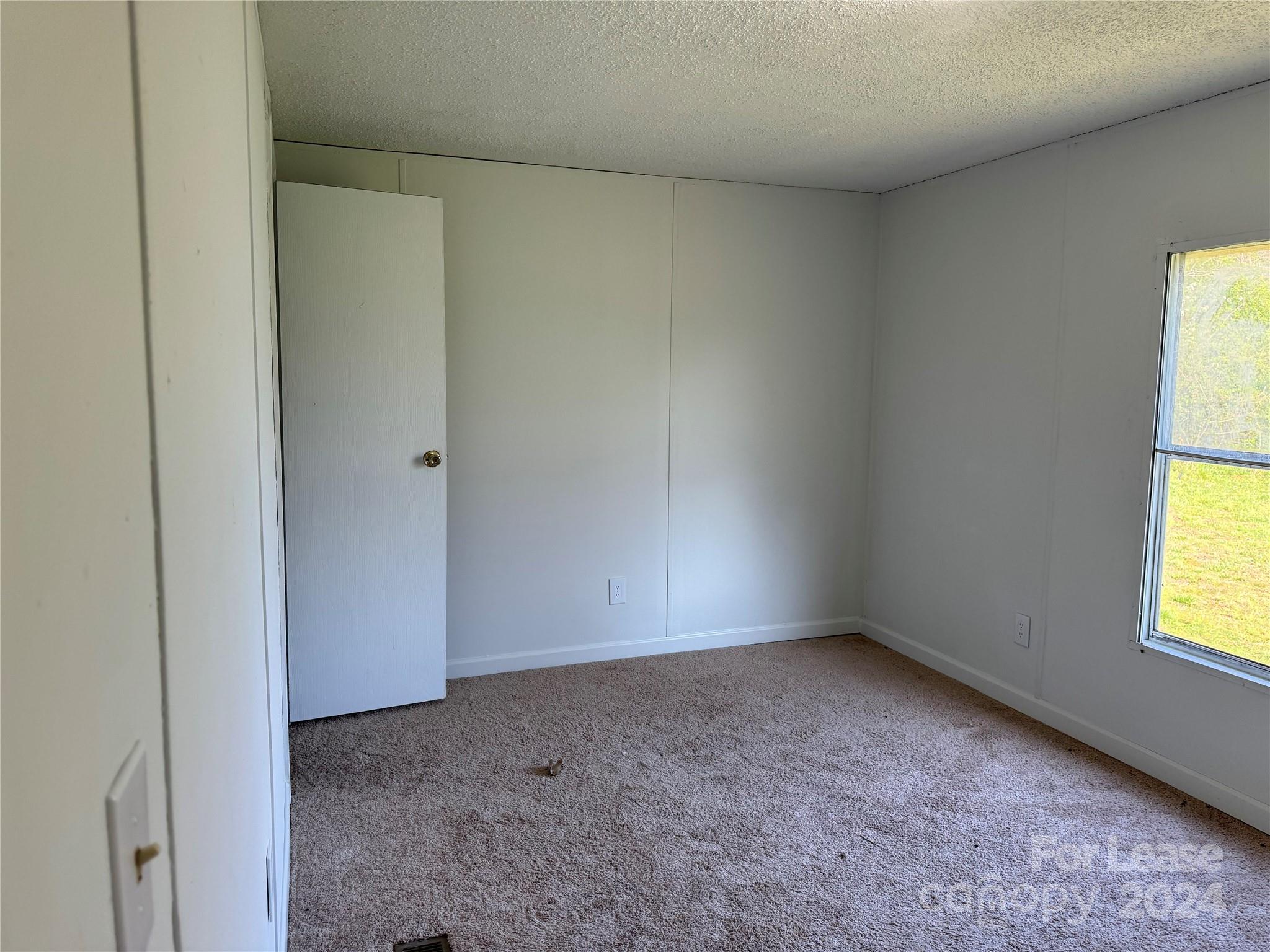 Woodland Acres - Residential Lease