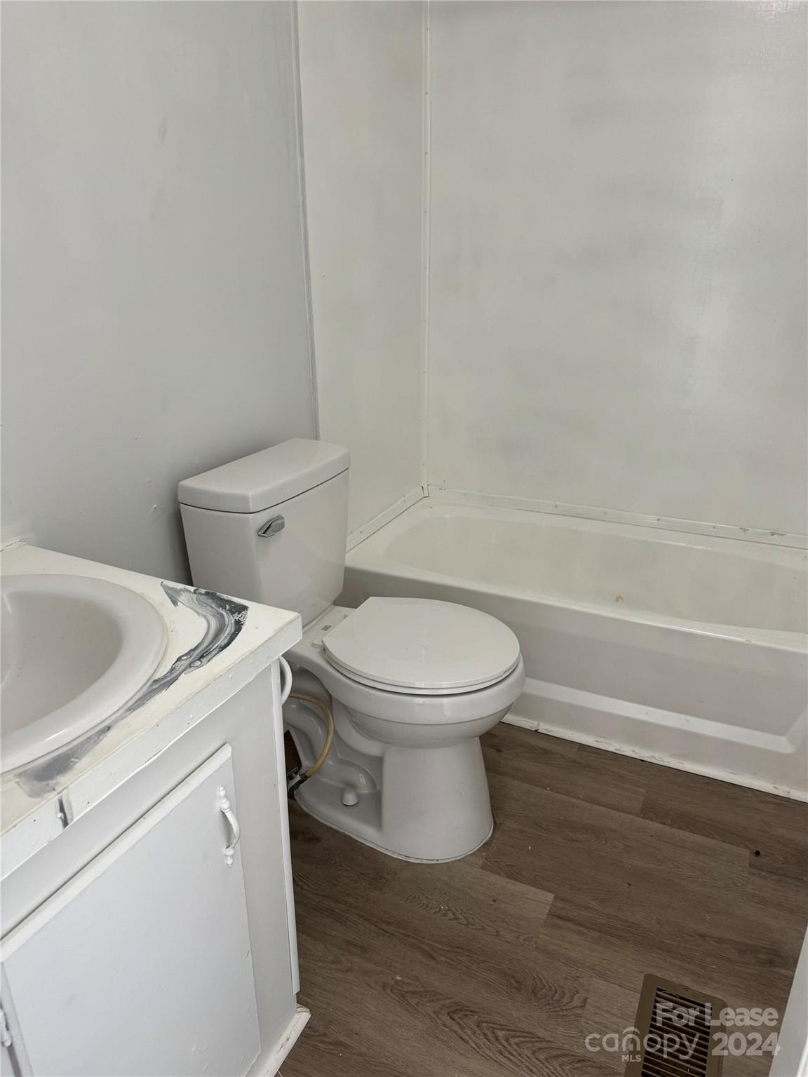 Woodland Acres - Residential Lease