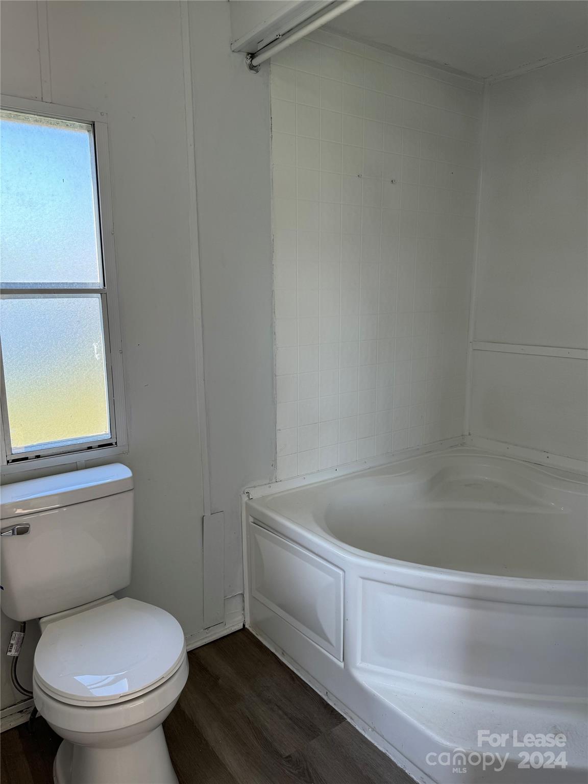 Woodland Acres - Residential Lease