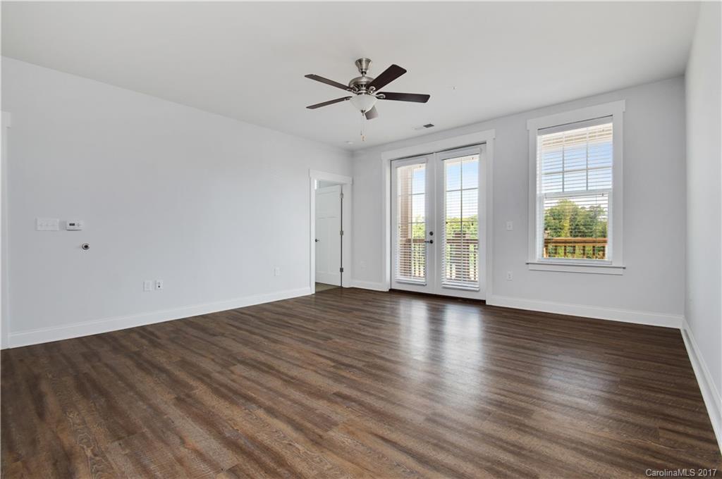 Riverwalk - Residential Lease