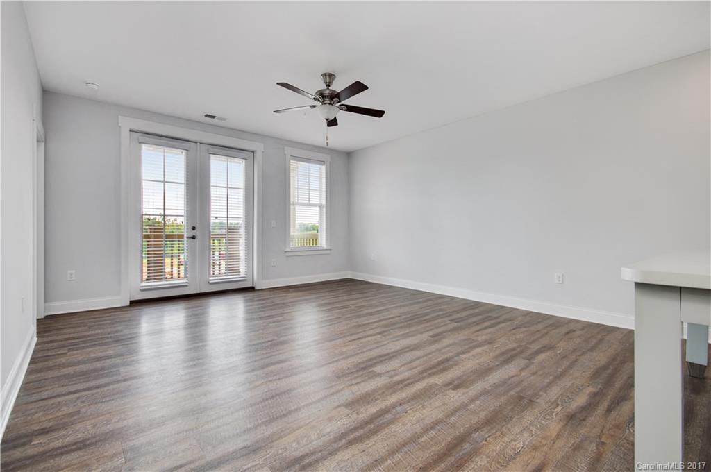 Riverwalk - Residential Lease