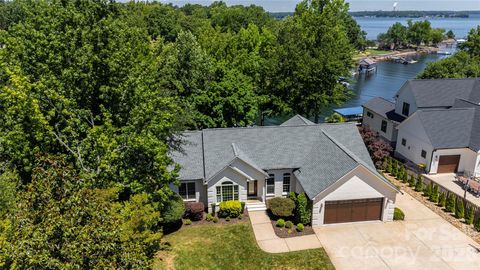 Photo of 7559 Rabbit Circle, Denver, NC 28037 (MLS # 4396280)