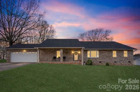 1304 Cambridge Drive Shelby NC 28152