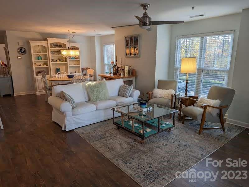 Spinnaker Point - Residential